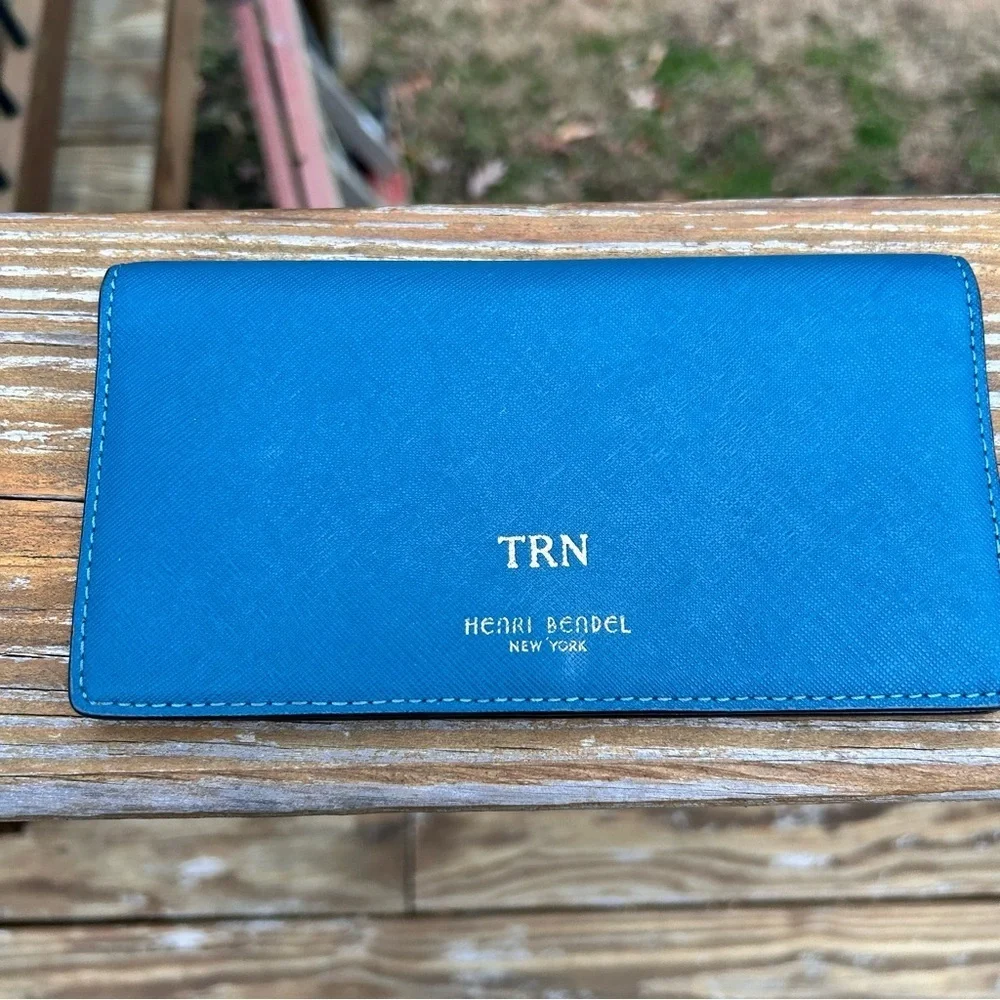 Henri Bendel Teal Leather kangaroo travel wallet